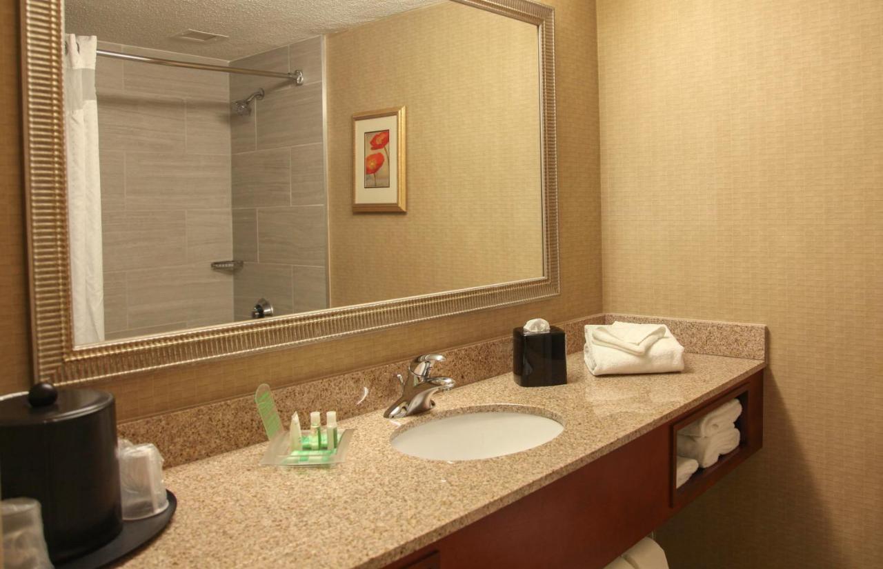 Holiday Inn Dayton/Fairborn I-675 By Ihg Zewnętrze zdjęcie